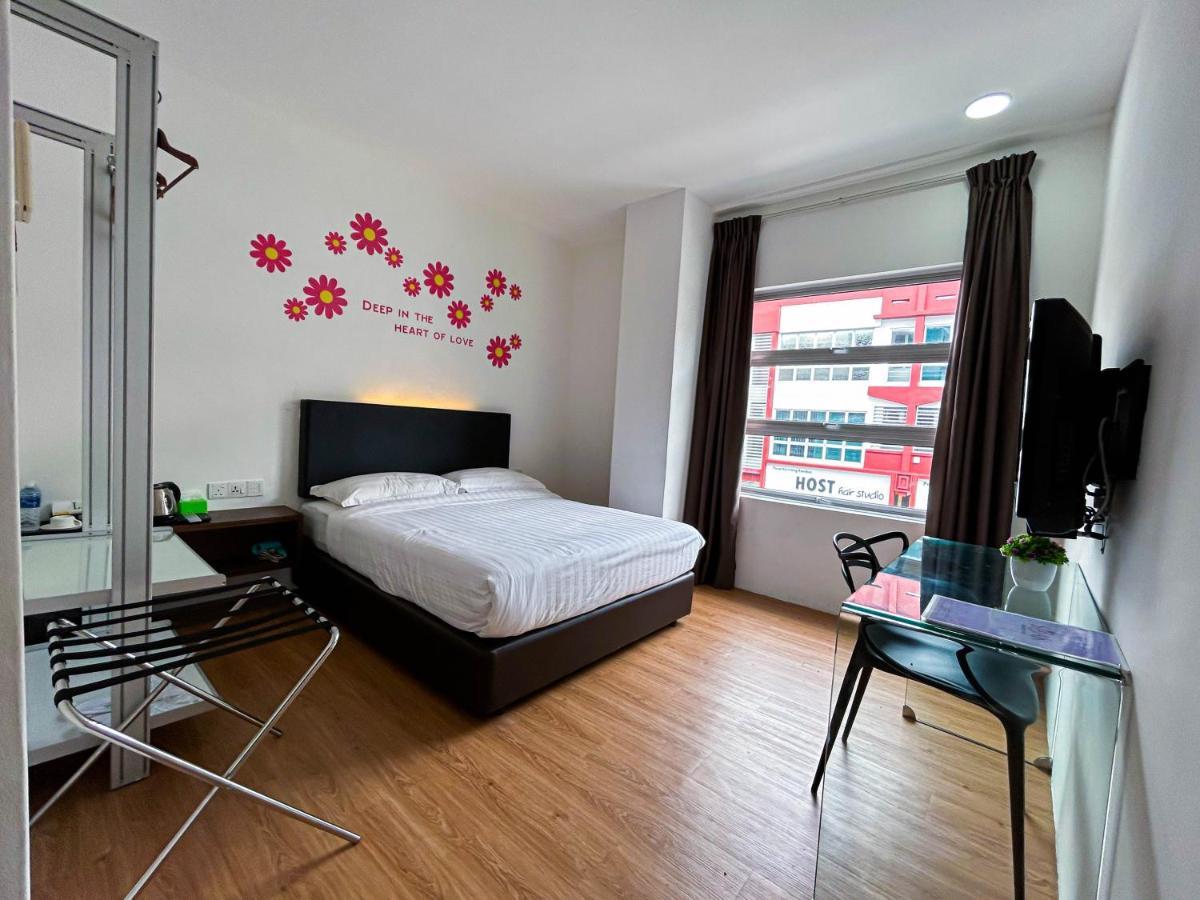 Cel Hotel Скудай Екстериор снимка