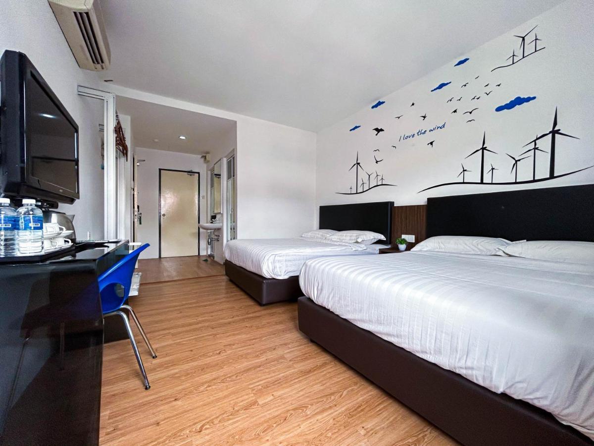 Cel Hotel Скудай Екстериор снимка