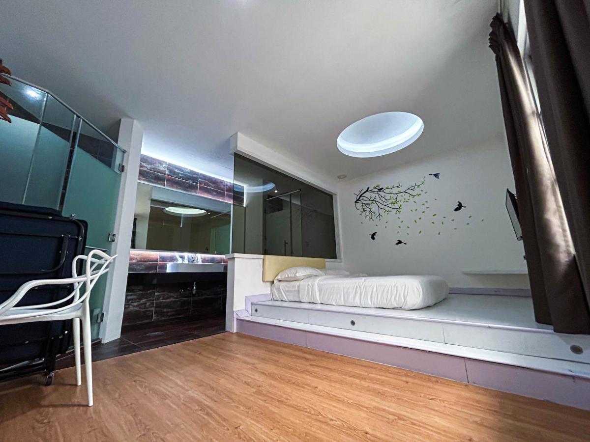Cel Hotel Скудай Екстериор снимка